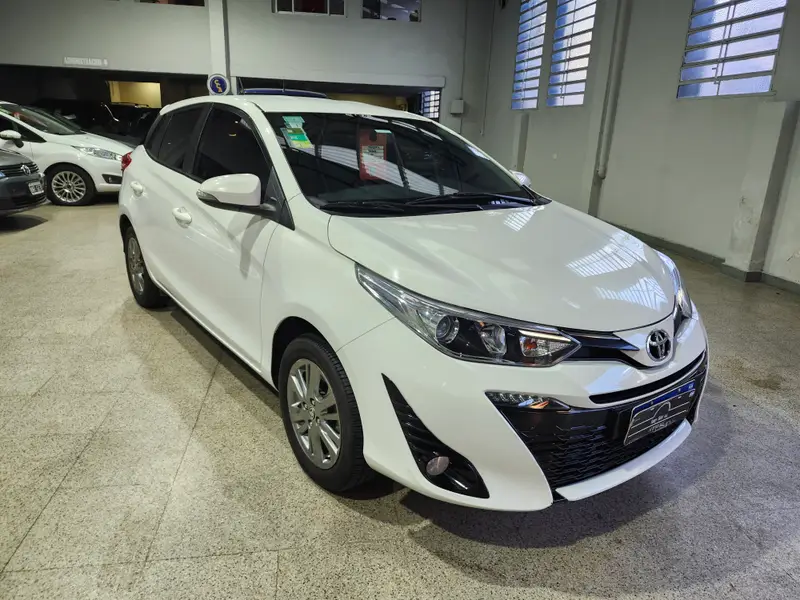 Toyota Yaris Xls Mt 2021