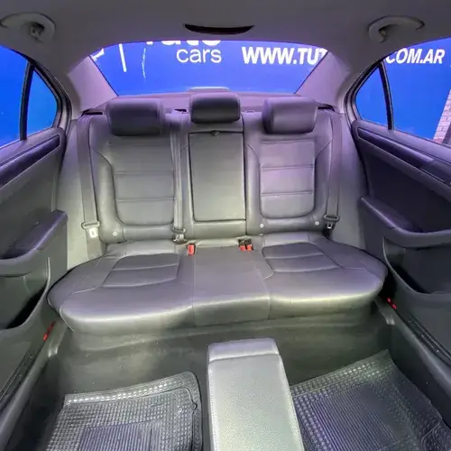 Volkswagen Vento 2.0 Tdi 2011