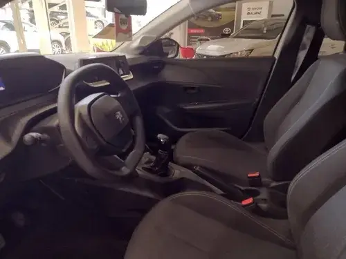 Peugeot 208 1.2 Like L20 2022