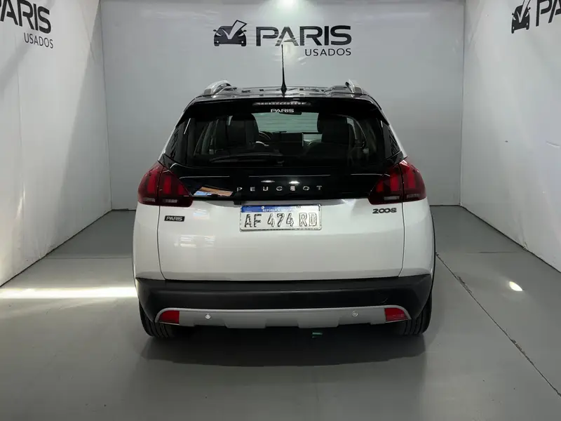 Peugeot 2008 1.6 FELINE L/22 2022
