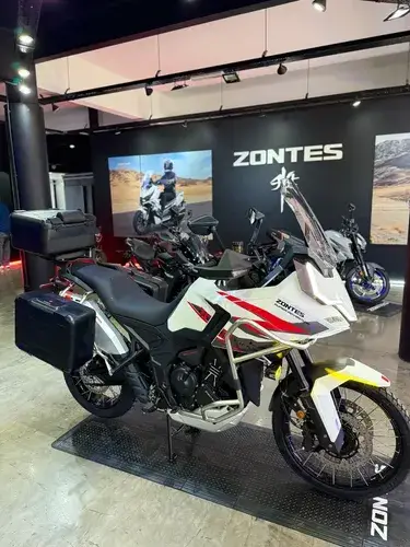 703 F Touring 2026