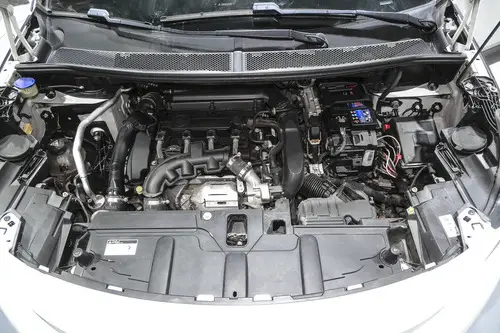Peugeot 5008 1.6 Allure Plus Thp Tiptronic 2018