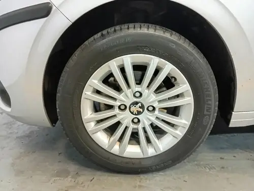 Peugeot 208 1.6 5P Allure 2019