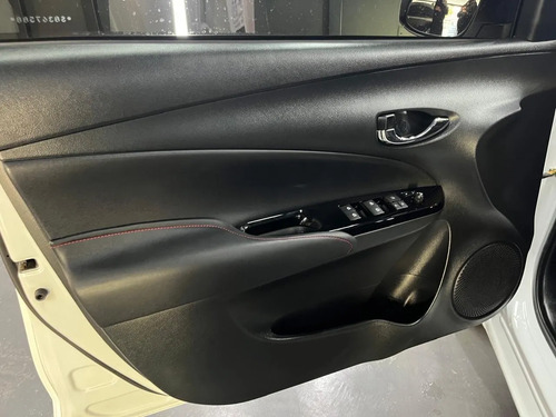 Toyota Yaris 1.5 S CVT 5P 2025