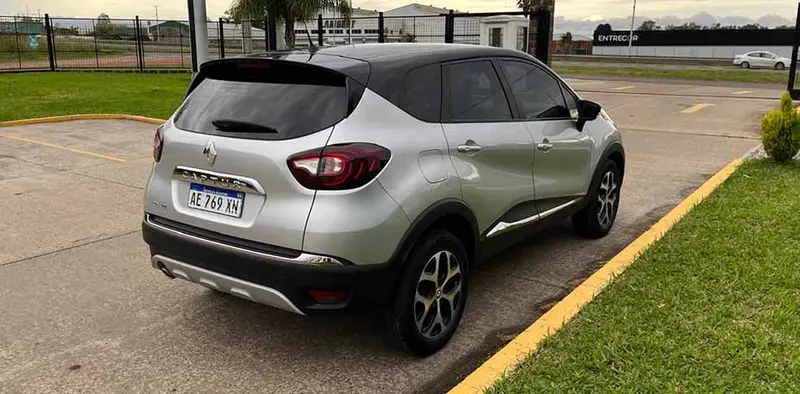 Renault CAPTUR 1.6 CVT INTENS 2021
