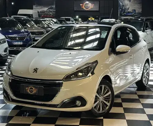 Peugeot 208 1.6 Feline 2017