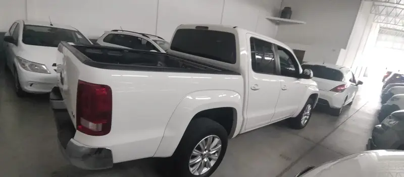 Volkswagen AMAROK AMAROK 2,0TD 4X2 DC HIGHLINE 180 HP PACK AUTOMATICA 2015
