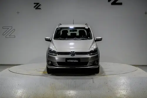 Volkswagen Suran 1.6 Highline 101cv 2015