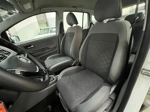 Volkswagen Suran 1.6 Imotion Highline 2015