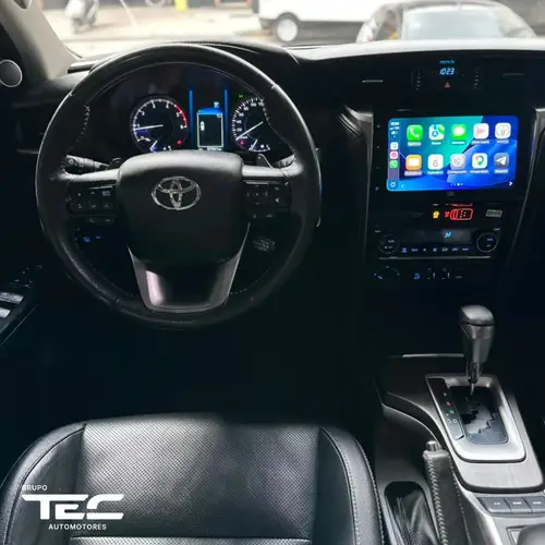 Toyota Hilux SW4 2.8 Srx 177cv 4x4 7as 6at 2023