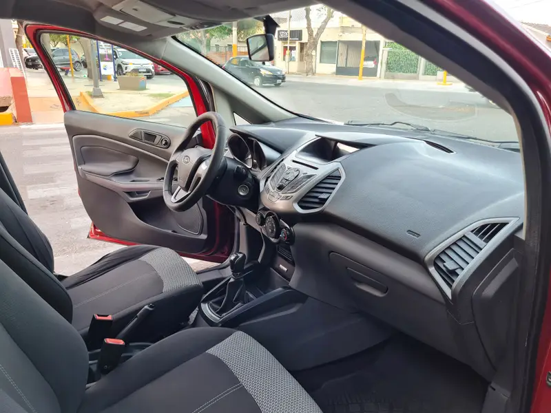 Ford ECO SPORT SE 2015