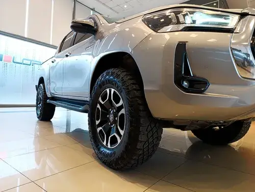 Toyota Hilux Pick-Up 2.8 Cd Srx 204cv 4x4 Mt 2021