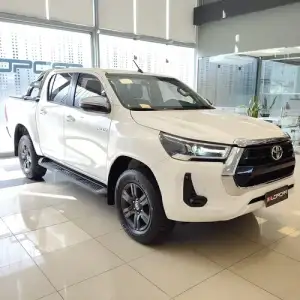 Toyota Hilux Pick-Up 2.8 Cd Srv 204Cv 4X2 2022