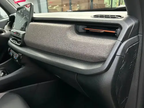 Jeep Renegade 1.3T Sahara At6 Fwd 2027