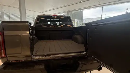 Ford F-150 5.0L V8 Tremor 4X4 At 2026