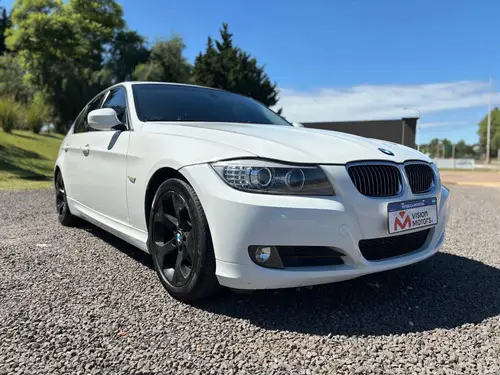 BMW Serie 3 2.5 325i Sedan Executive 2010