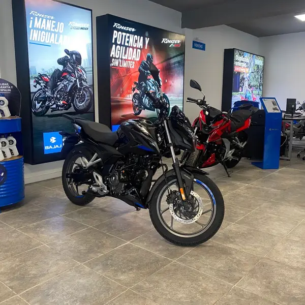 Bajaj Rouser P150 Street 2026