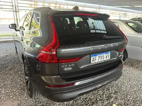 Volvo XC60 2.0t T5 Momentum Awd 2023