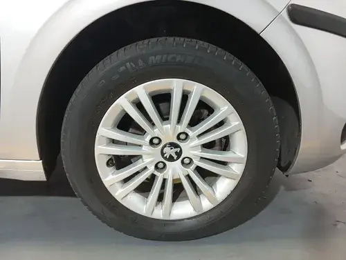 Peugeot 208 1.6 5P Allure 2019