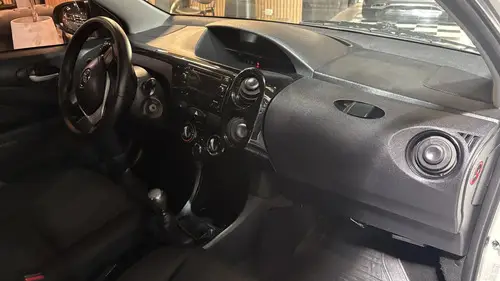 Toyota Etios 1.5 Sedan X 2019