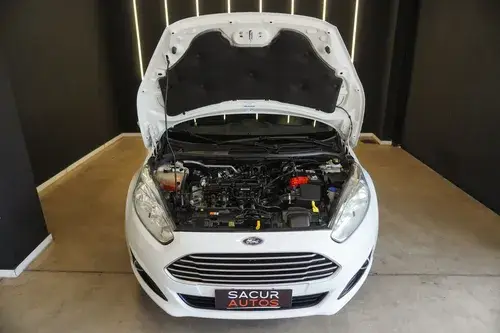 Ford Fiesta 1.6 5P SE (KD) 2015