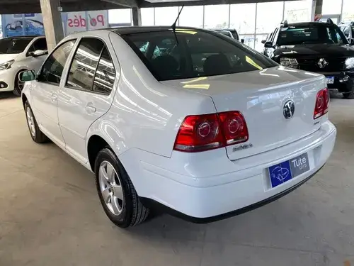 Volkswagen Bora 2.0 Trendline 115cv Tiptronic 2011