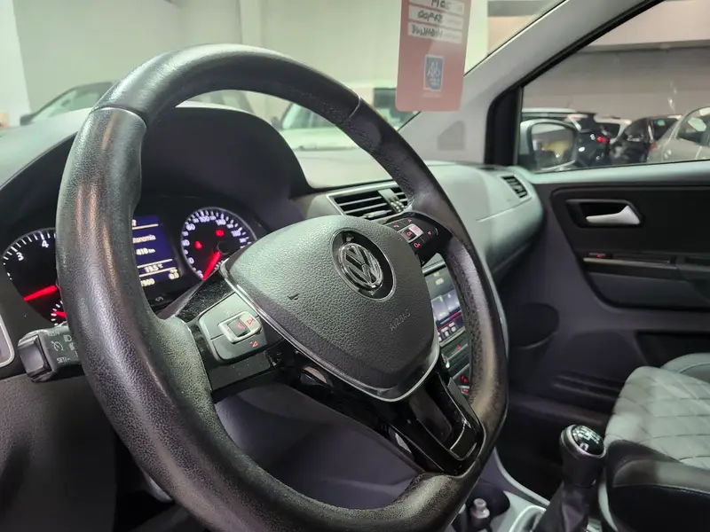 Volkswagen Suran Highline 1.6MSI Mt 2019