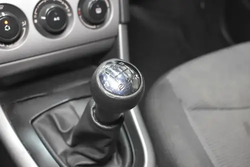 Peugeot 308 1.6 Active 2015