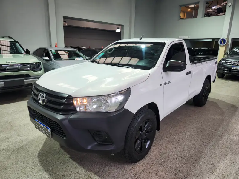 Toyota Hilux Dx Cab Simple 4x4 2016