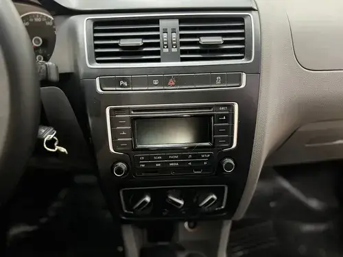 Volkswagen Suran 1.6 Imotion Highline 2015