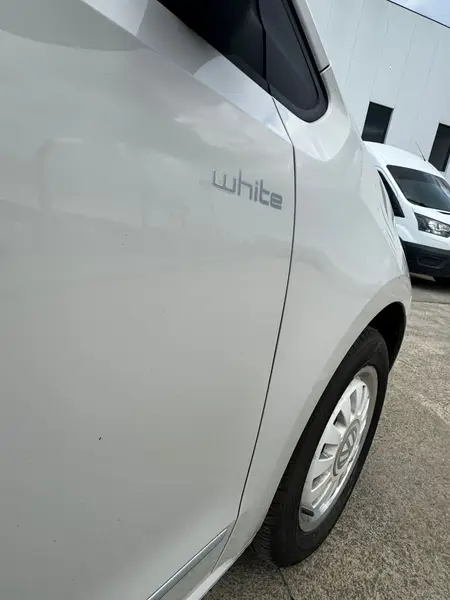 Volkswagen UP WHITE 2016