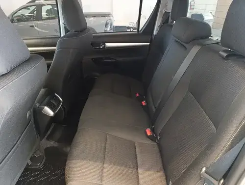Toyota Hilux Pick-Up 2.8 Cd Srv 204Cv 4X4 2025
