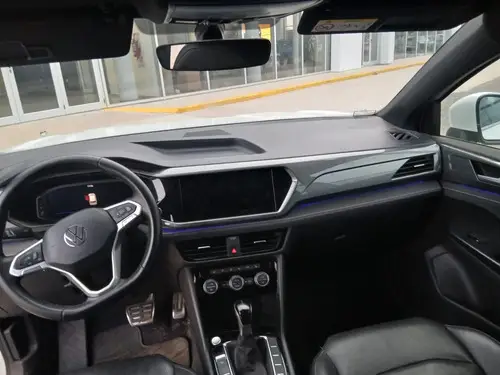 Volkswagen Taos HIGLINE 250 TSI AT 2021
