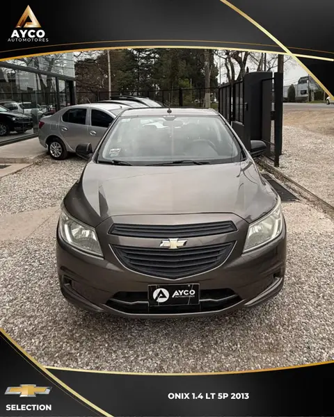 Chevrolet ONIX 1.4 LT 2013