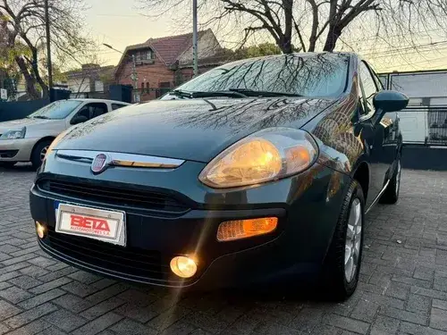 Fiat Punto 1.4 Attractive Pack Top Uconnect 2016