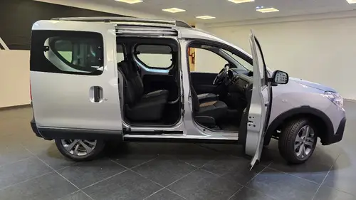 Renault Kangoo Ii 1.6 Sce Stepway 2025