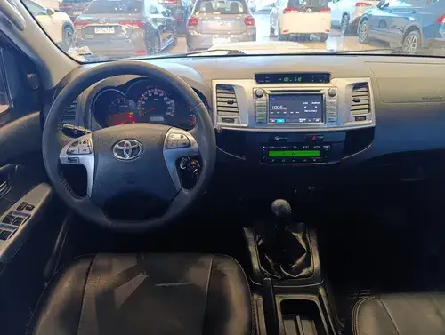 Toyota Hilux Pick-Up 3.0 Cd Srv Cuero 171cv 4x2 2014