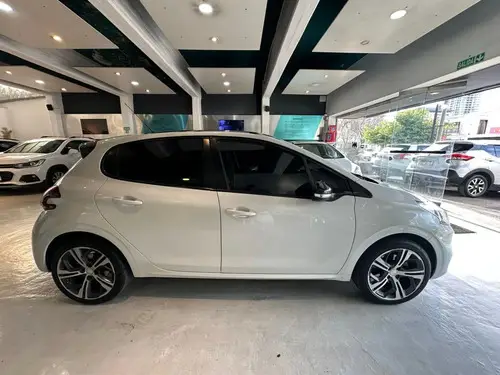 Peugeot 208 GT 1.6 THP MT 2019