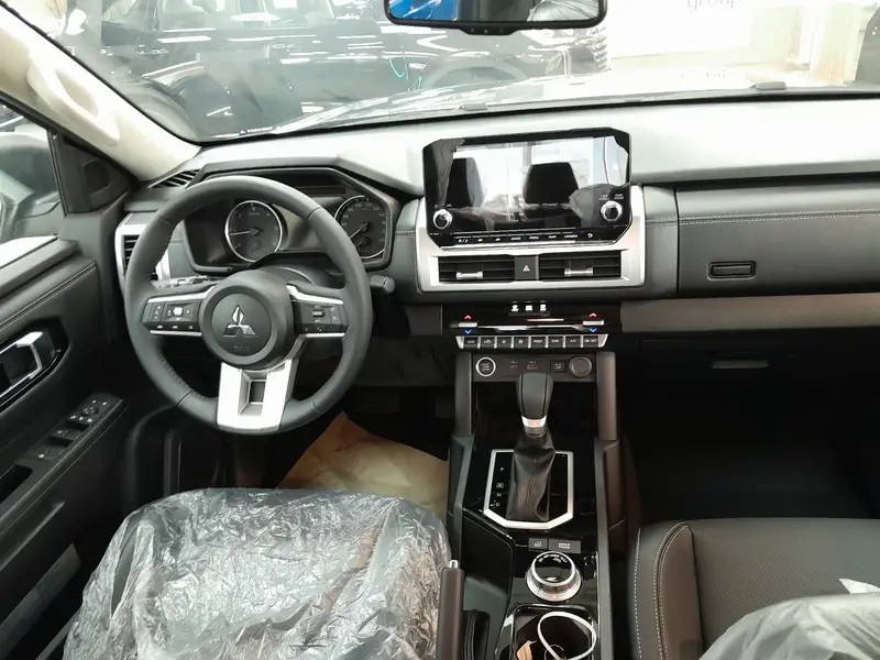 L200 L200 2.4L GLS 4WD FULL 2026