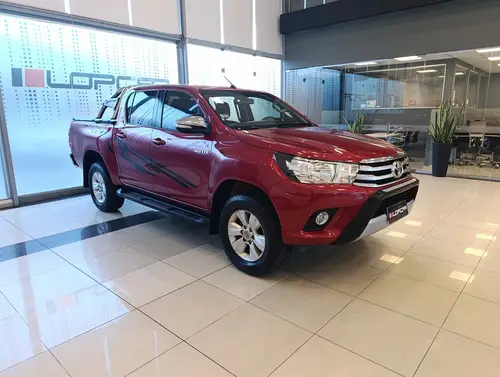 Toyota Hilux Pick-Up 2.8 Cd Srv 177cv 4x2 2017