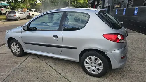 Peugeot 207 1.4 Active 75cv 2012