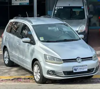 Volkswagen Suran 1.6 Comfortline 101cv 2015