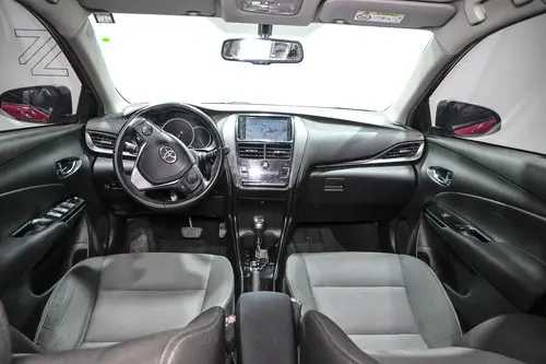 Toyota Yaris 1.5 107cv Xls Cvt Sedan 2022