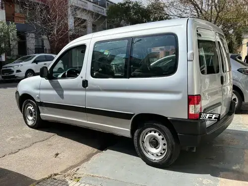 Peugeot Partner 1.4 Furgon Confort 5as 2015