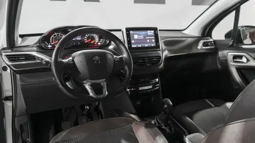 Peugeot 2008 1.6 Feline 2021