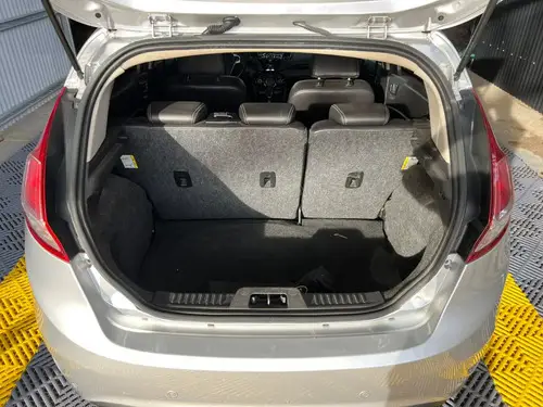Ford Fiesta Kinetic 1.6 Titanium Powershift 120cv 2015
