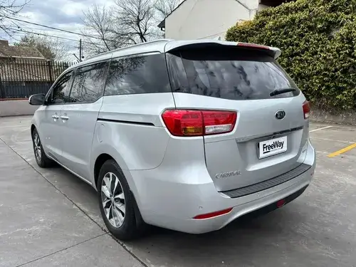 Kia Carnival 2.2 Crdi Ex Premium Avn 2017