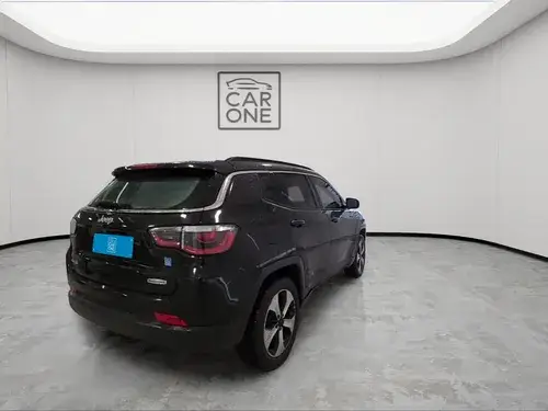 Jeep Compass 2.4 LONGITUDE PLUS AT9 L17 2018