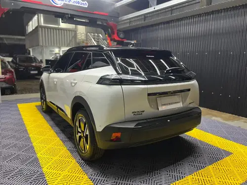 Peugeot 2008 1.0T Gt 2025