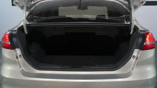 Ford Focus III 2.0 Sedan Se Plus At6 2019